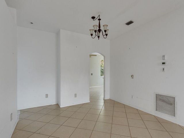 1008 NW Tuscany Drive, Port St. Lucie, FL 34986