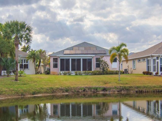 1008 NW Tuscany Drive, Port St. Lucie, FL 34986