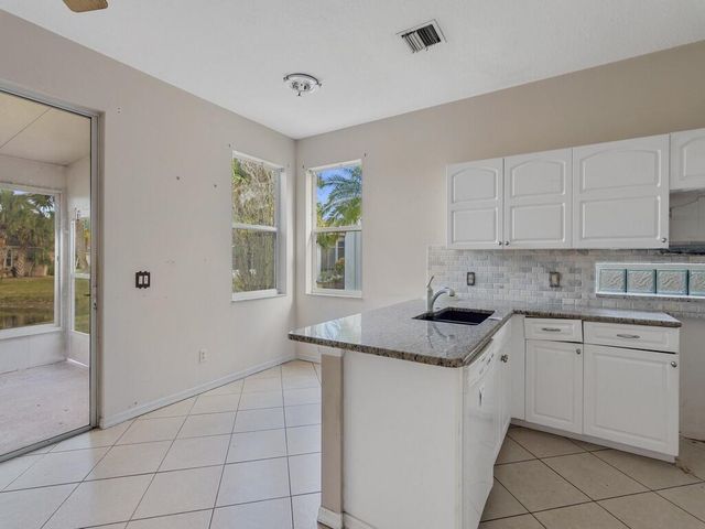 1008 NW Tuscany Drive, Port St. Lucie, FL 34986