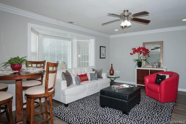 203 Adams Way 203, Sayville, NY 11782