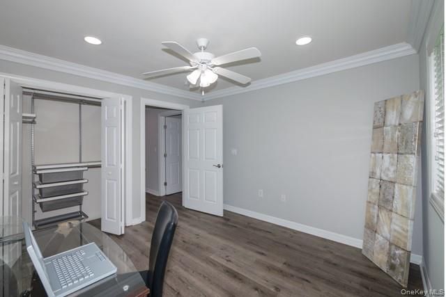 203 Adams Way 203, Sayville, NY 11782