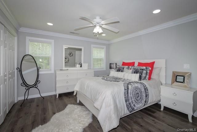 203 Adams Way 203, Sayville, NY 11782