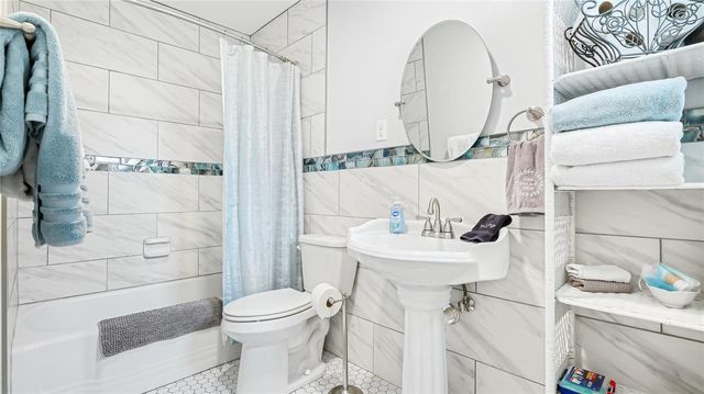 112 16TH STREET W, Bradenton, FL 34205