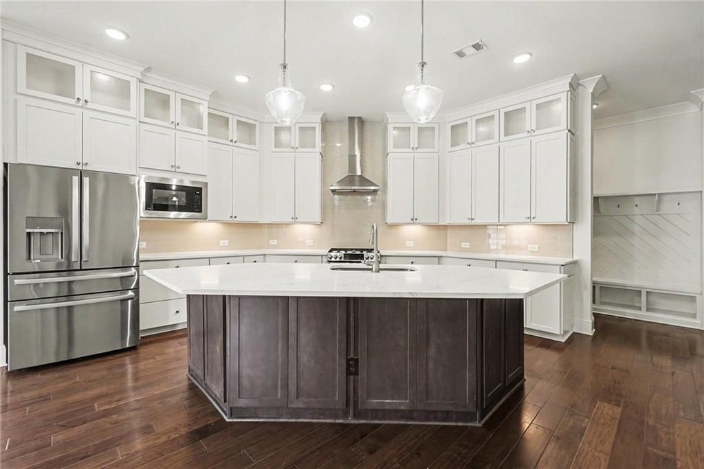 105 Sheridan Drive, Woodstock, GA 30189