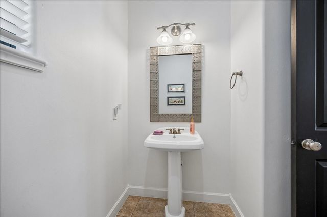 1410 Malone Street C, Houston, TX 77007