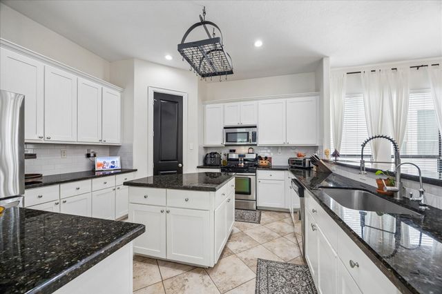 1410 Malone Street C, Houston, TX 77007