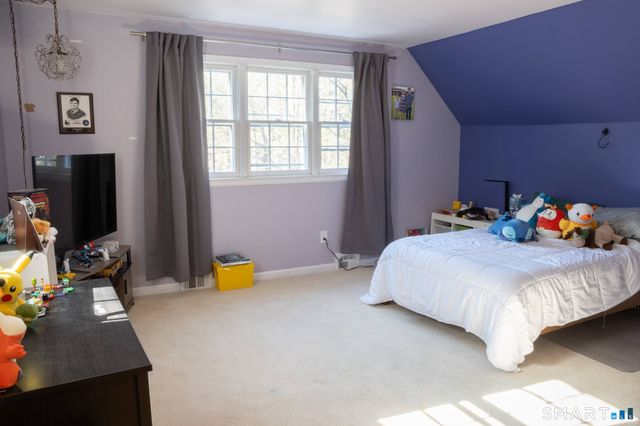 35 Shingle Mill Road, Simsbury, CT 06092