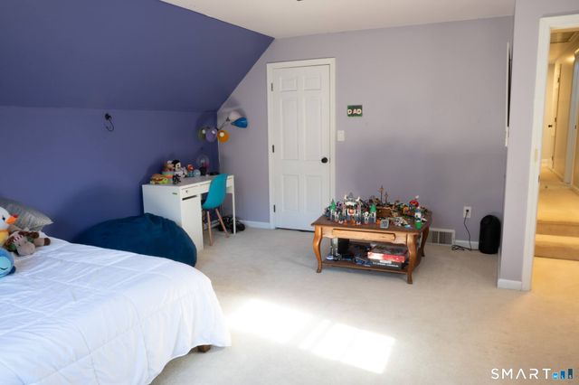 35 Shingle Mill Road, Simsbury, CT 06092