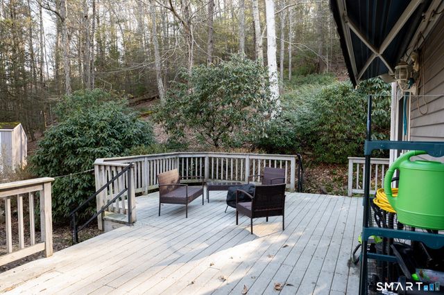 35 Shingle Mill Road, Simsbury, CT 06092