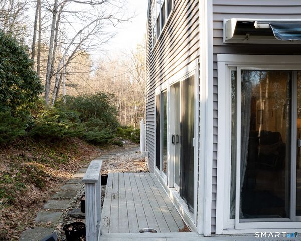 35 Shingle Mill Road, Simsbury, CT 06092