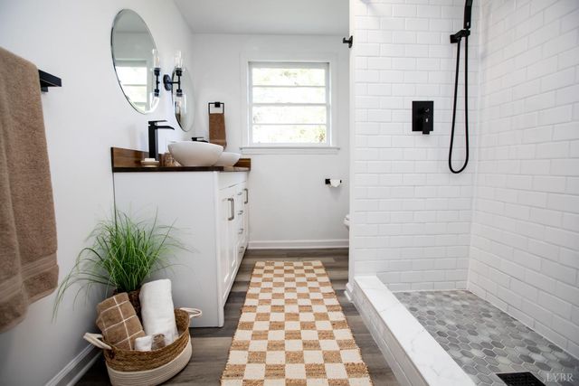 3806 Richmond Highway, Spout Spring, VA 24593