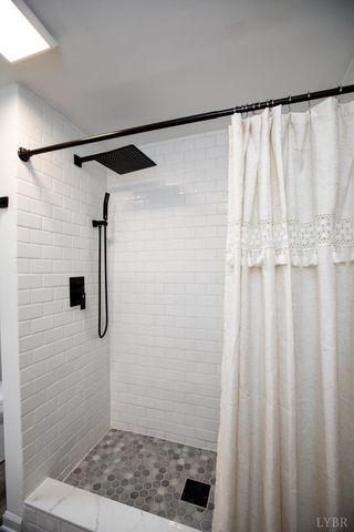 3806 Richmond Highway, Spout Spring, VA 24593