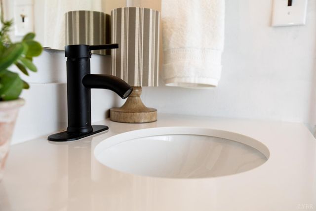 3806 Richmond Highway, Spout Spring, VA 24593