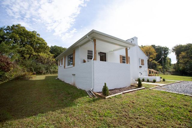 3806 Richmond Highway, Spout Spring, VA 24593