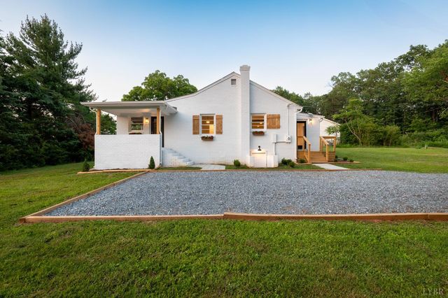 3806 Richmond Highway, Spout Spring, VA 24593