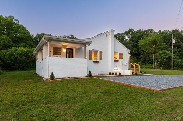 3806 Richmond Highway, Spout Spring, VA 24593