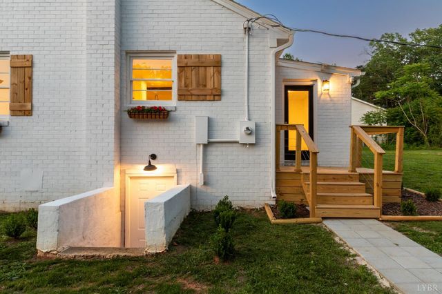 3806 Richmond Highway, Spout Spring, VA 24593