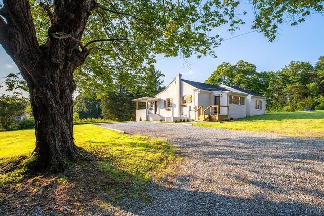 3806 Richmond Highway, Spout Spring, VA 24593