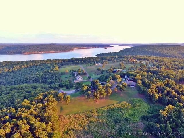 15778 W Forest Road, Park Hill, OK 74451