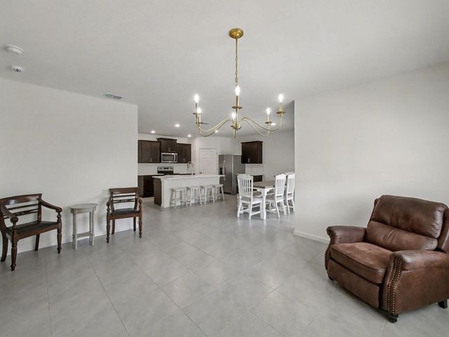 1250 SW Paar Drive, Port St Lucie, FL 34953