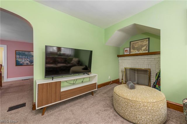 2321 Oak Park Avenue, Cleveland, OH 44109