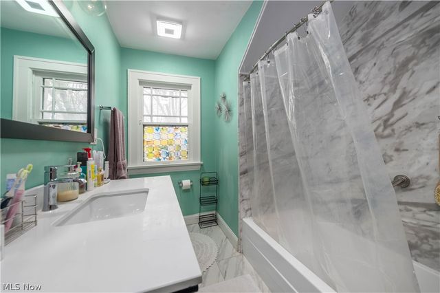 2321 Oak Park Avenue, Cleveland, OH 44109