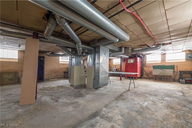 2321 Oak Park Avenue, Cleveland, OH 44109