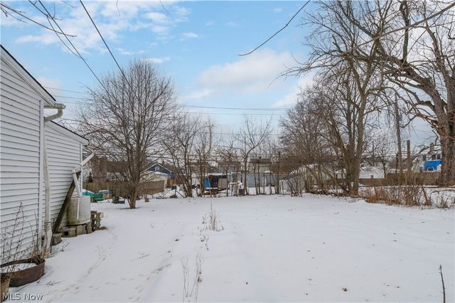 2321 Oak Park Avenue, Cleveland, OH 44109