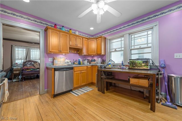 2321 Oak Park Avenue, Cleveland, OH 44109