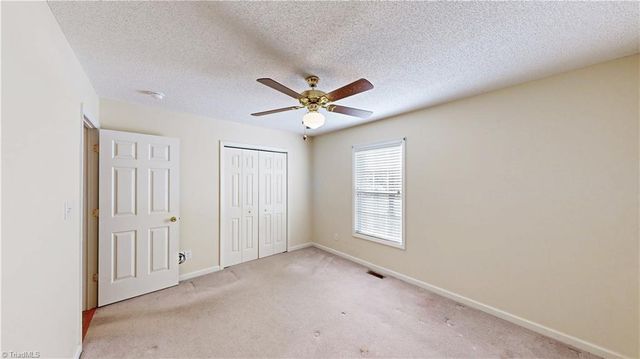 4 BRAXTON Lane, Thomasville, NC 27360