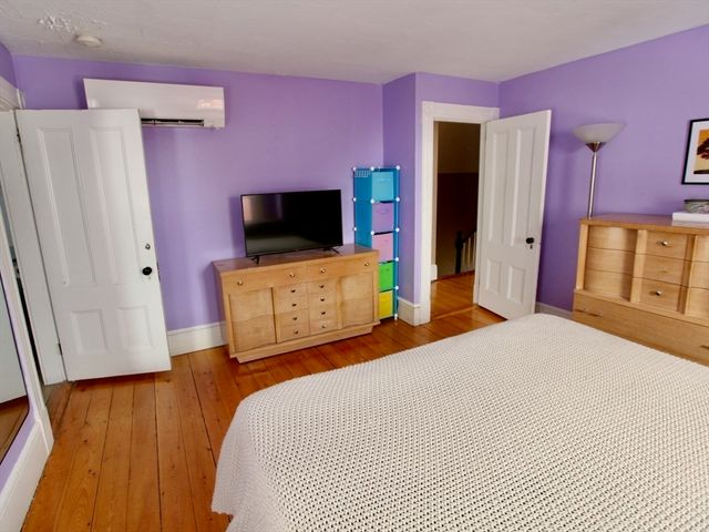 24 Couch St, Taunton, MA 02780