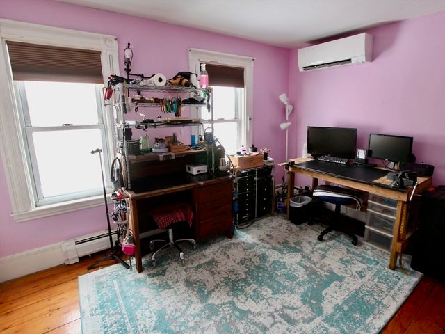 24 Couch St, Taunton, MA 02780