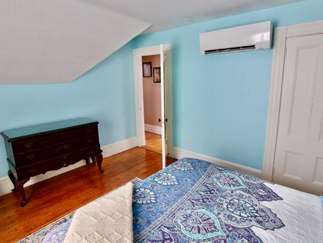 24 Couch St, Taunton, MA 02780