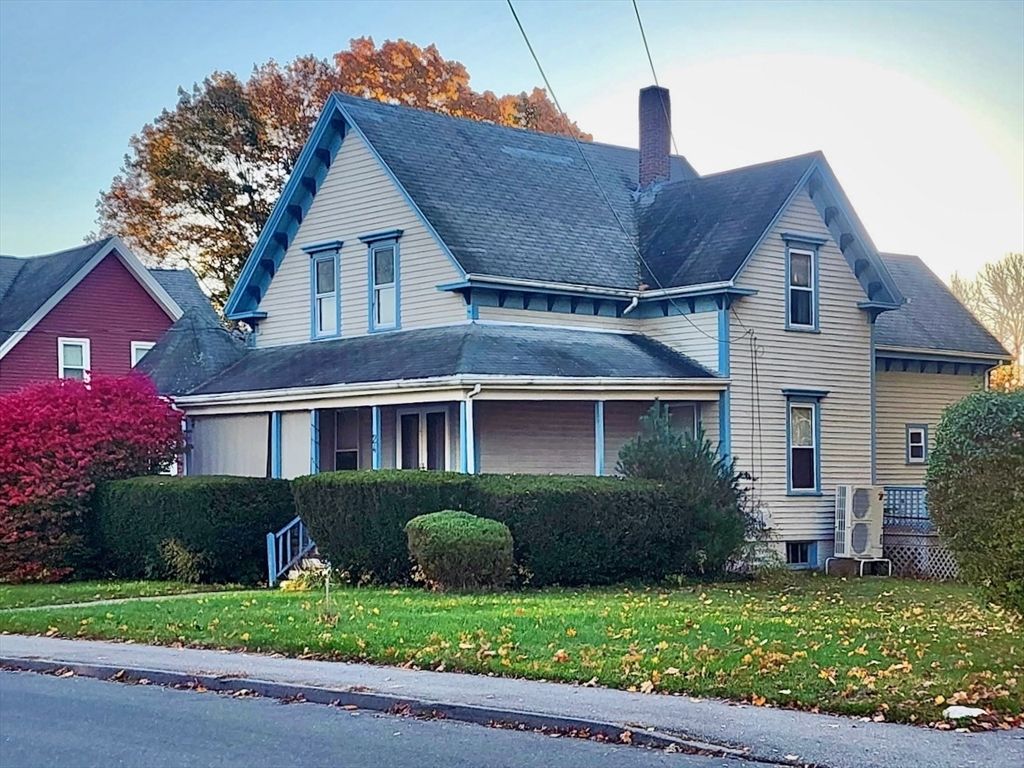 24 Couch St, Taunton, MA 02780