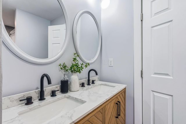 1036 Miller Avenue, Columbus, OH 43206