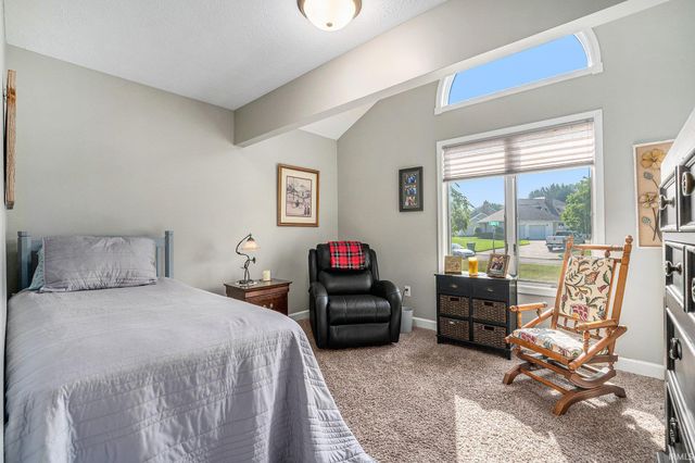 53597 Tara Lane, Elkhart, IN 46514