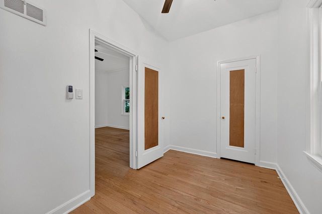 1979 S 10th STREET, Milwaukee, WI 53204