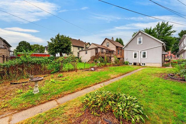 1979 S 10th STREET, Milwaukee, WI 53204