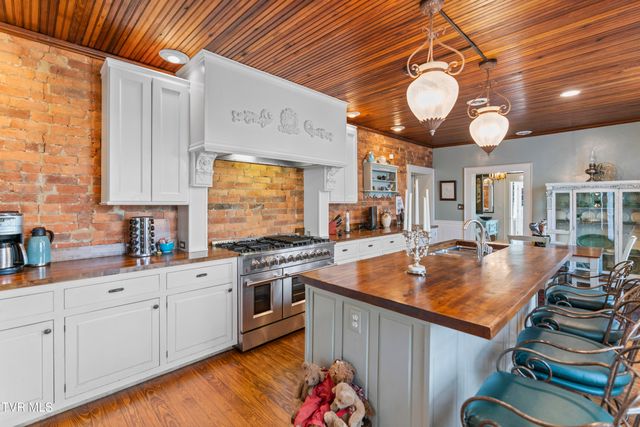 275 Burger Drive, Chuckey, TN 37641