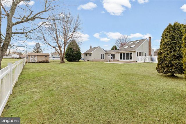 65 FENTON LN, Chesterfield, NJ 08515