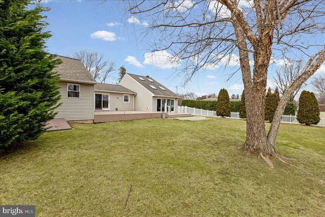 65 FENTON LN, Chesterfield, NJ 08515