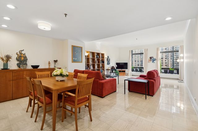 680 N Lake Shore Drive 1219, Chicago, IL 60611
