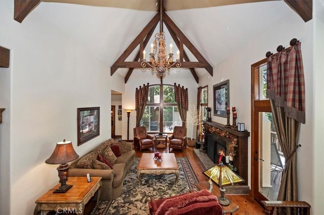 400 Merrimack Drive, Lake Arrowhead, CA 92352
