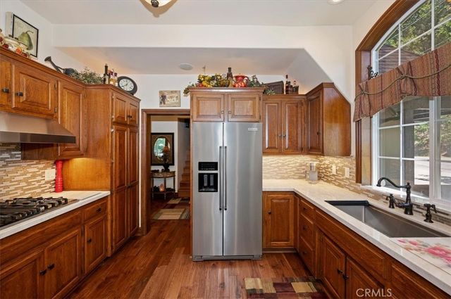 400 Merrimack Drive, Lake Arrowhead, CA 92352