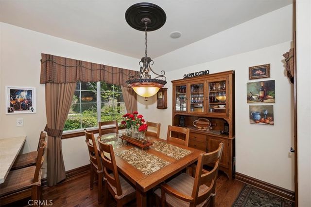 400 Merrimack Drive, Lake Arrowhead, CA 92352