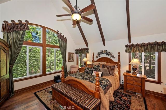 400 Merrimack Drive, Lake Arrowhead, CA 92352