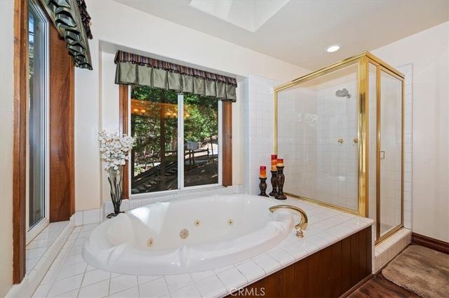 400 Merrimack Drive, Lake Arrowhead, CA 92352