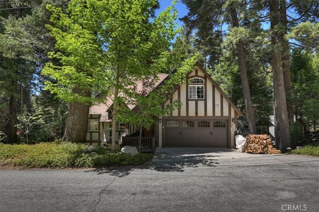 400 Merrimack Drive, Lake Arrowhead, CA 92352