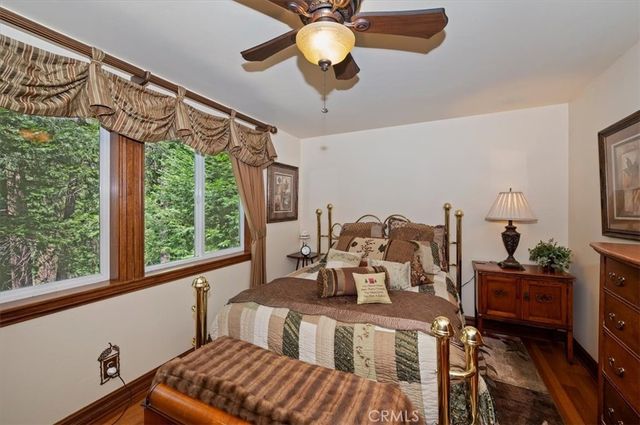 400 Merrimack Drive, Lake Arrowhead, CA 92352