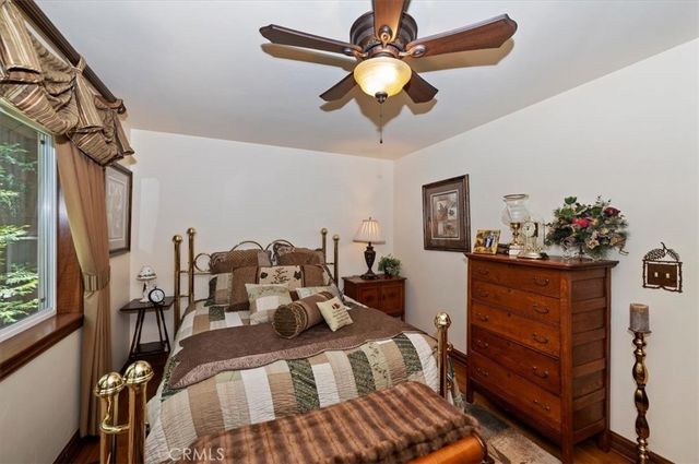 400 Merrimack Drive, Lake Arrowhead, CA 92352